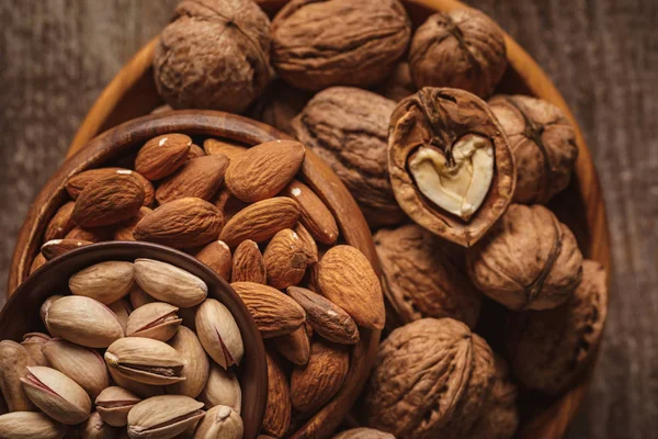 A Guide to Storing Nuts: Ensuring Freshness and Longevity for Online Purchases at Urban-Nuts